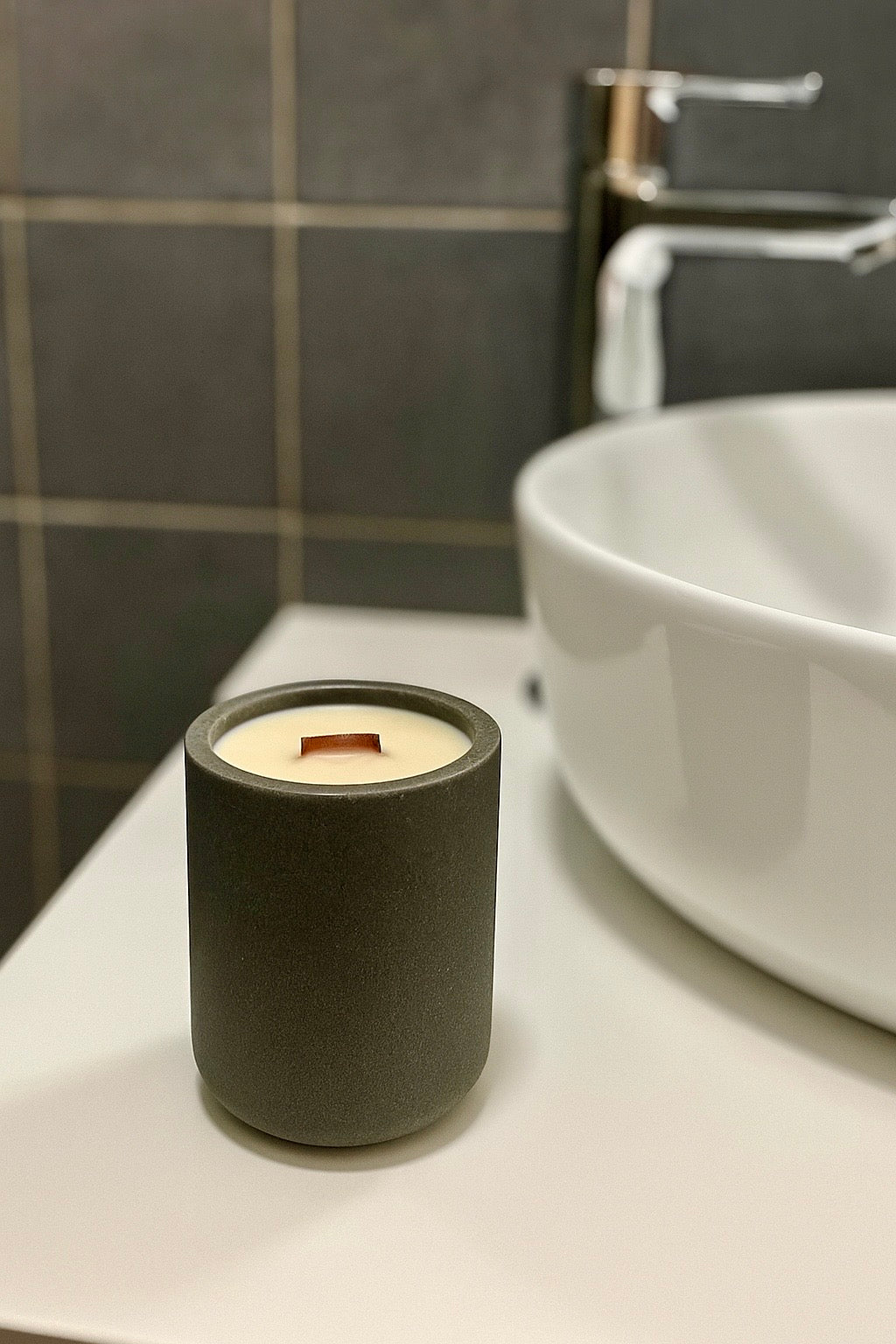 Allyiah Cement Vessel