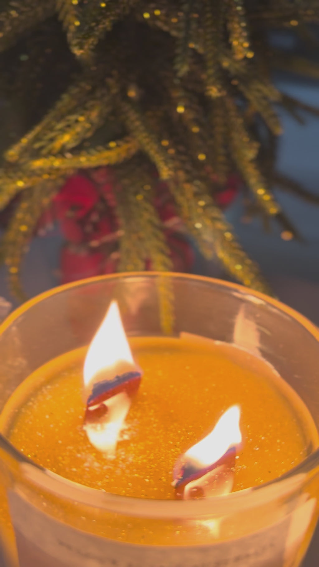 Santa's Bakehouse - Warm Baked Apples & Gingerbread